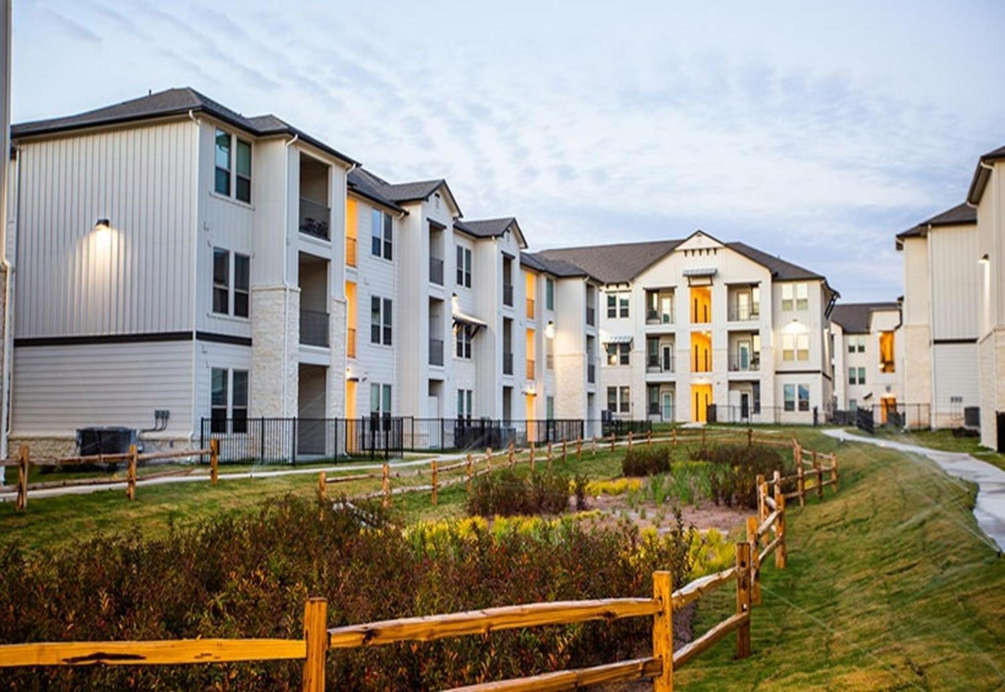 Flats Apartments By Barsala Manor Exterior foto